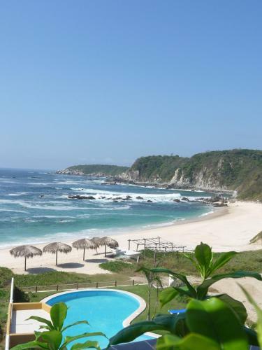 Manta Raya Hotel