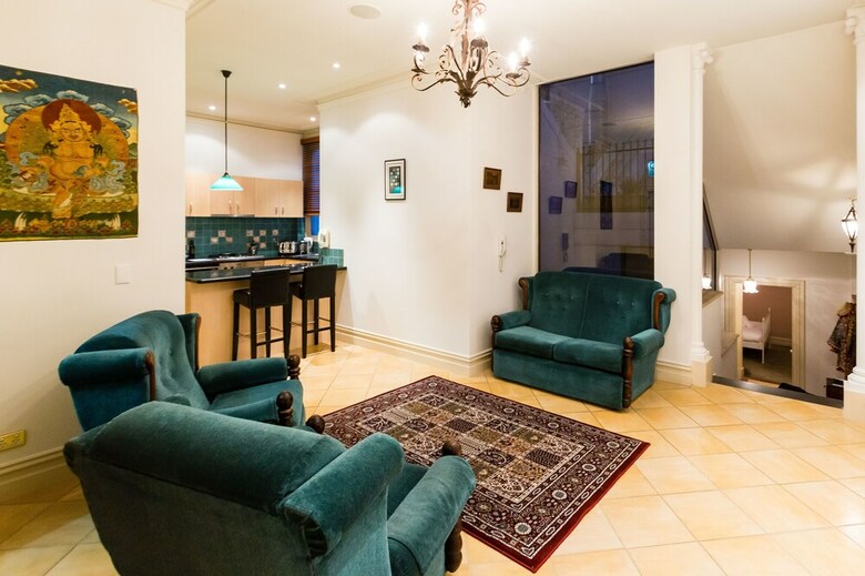 Hanna, 4bdr Melbourne Apartment