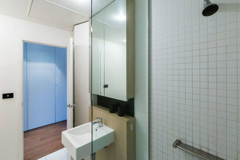 Cleo, 1bdr St Kilda Apartment