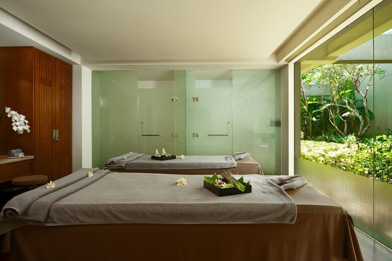 Hotel Pullman Danang Beach Resort
