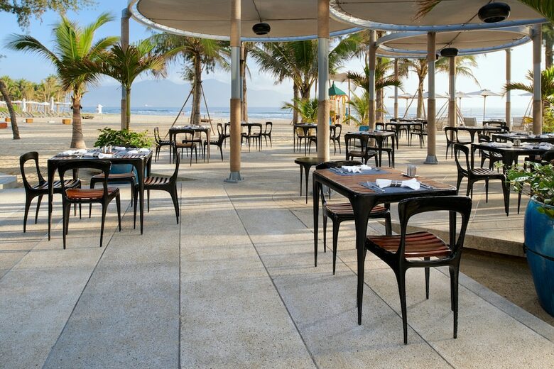 Hotel Pullman Danang Beach Resort