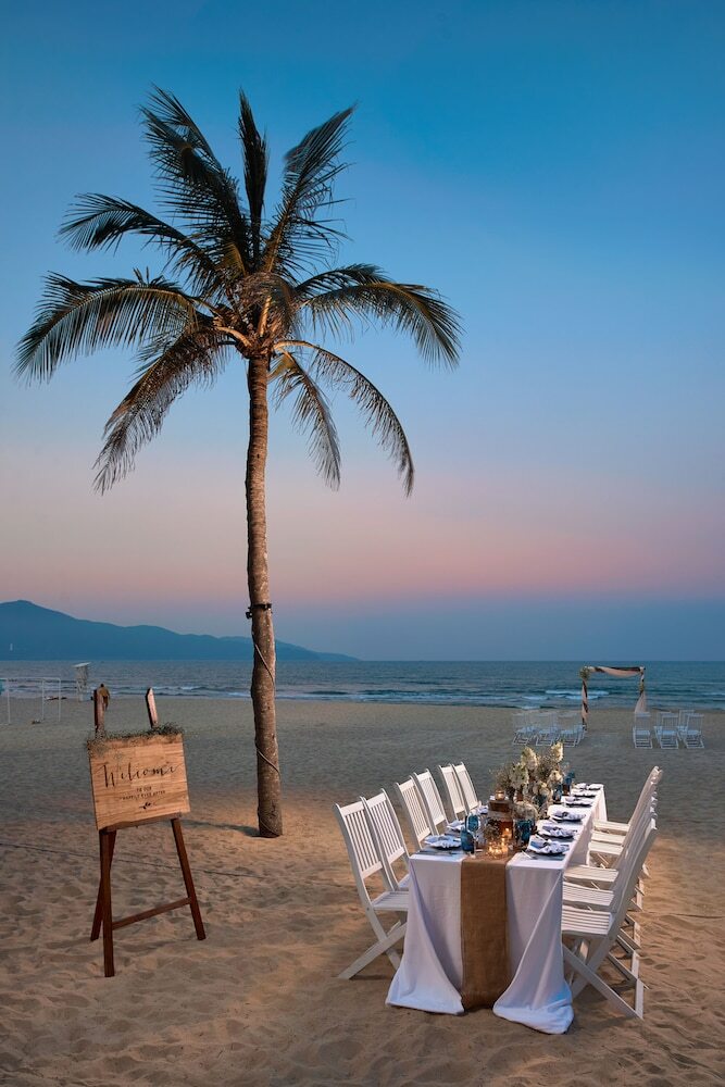 Hotel Pullman Danang Beach Resort