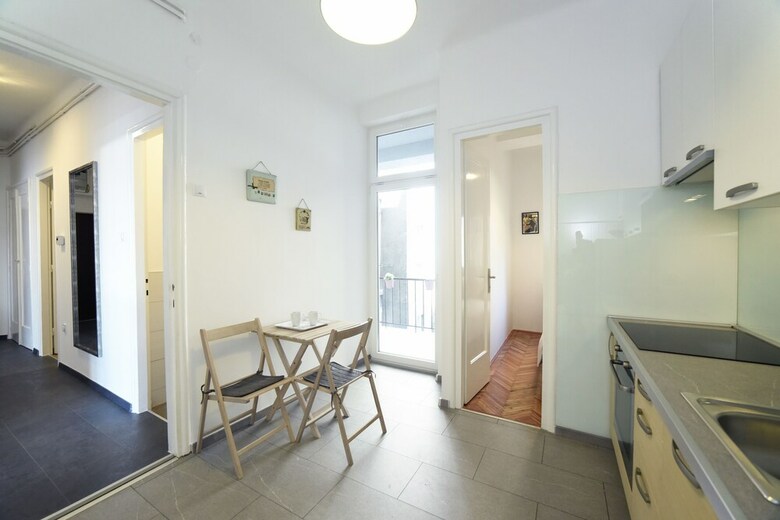 Sunny Apartment