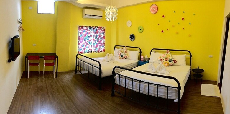 Hotel Travel Wow