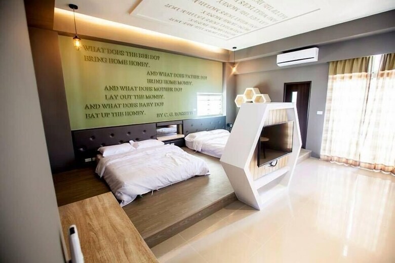 Hotel Honey B Trip B&B