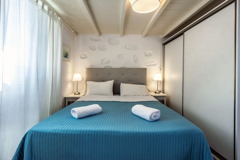 Lavish Suites