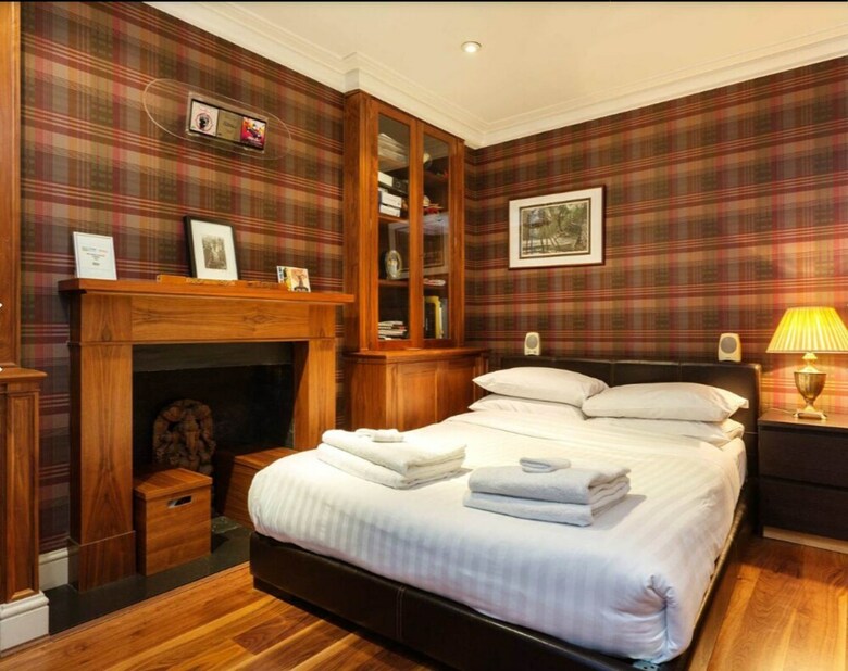 Apartamentos 3 Bedroom South Kensington Flat