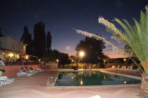 Camping Les Cadeni�res
