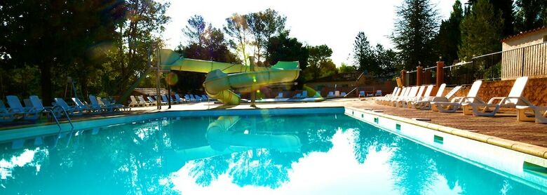 Camping Les Cadeni�res