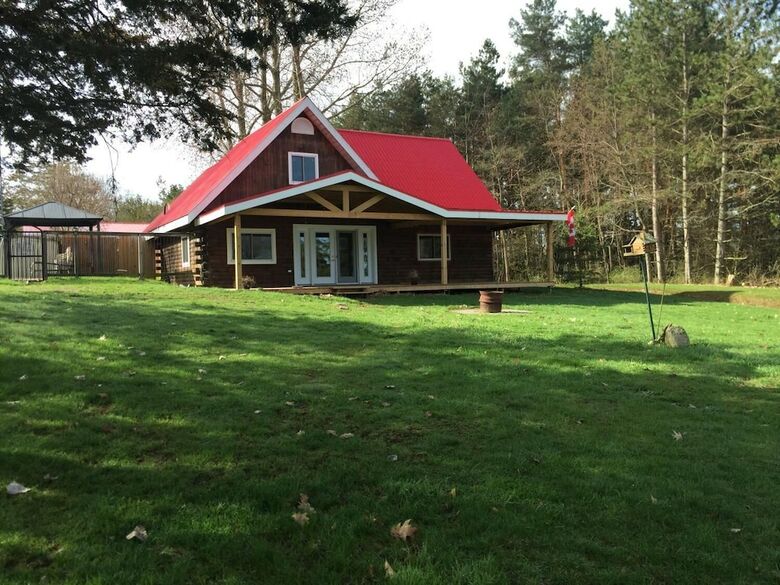 Cherry Lane Campground & Cottages