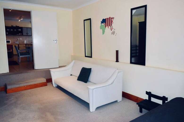 Relaxing 1 Bedroom House In Cape Town