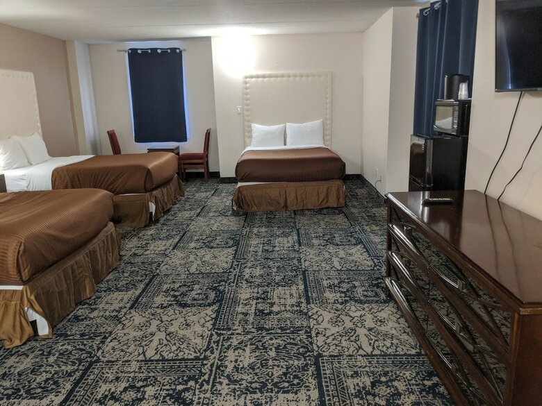 Motel Falls Lodge And Suites
