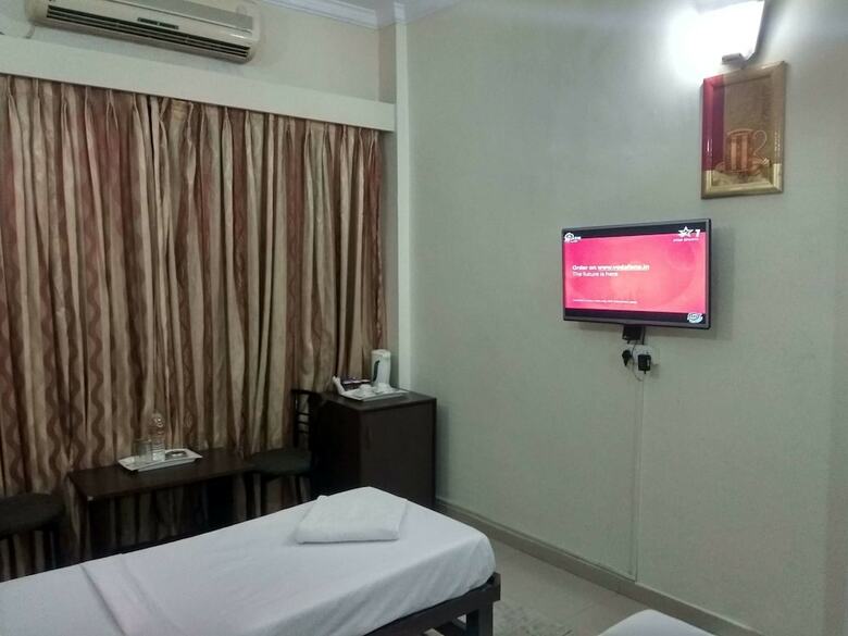 Jk Rooms 108 Hotel Royal Regency