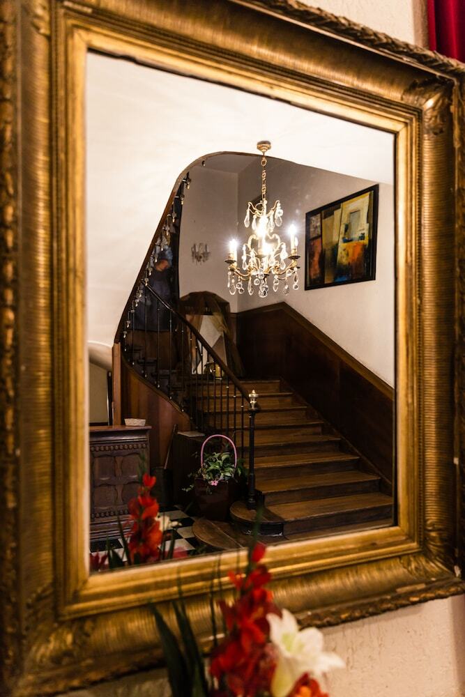 Hotel Le Mont Royal
