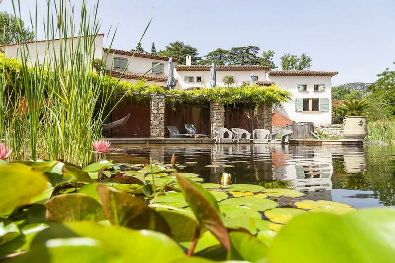 Hotel Chambres D'h�tes Mas La Ja�na