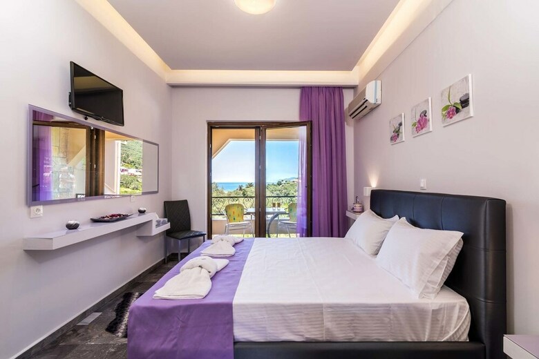 Loukia Luxury Apartments