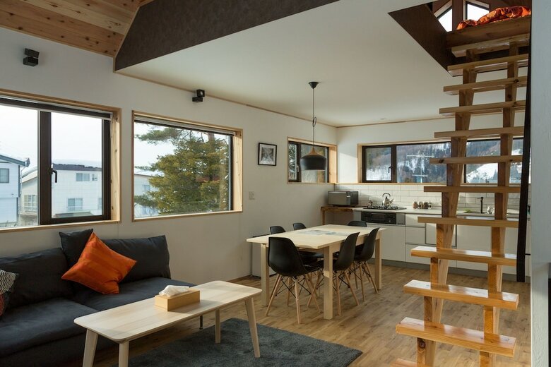 Hotel Harvest Eco House
