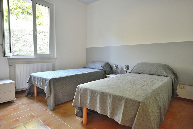Apartment Quarole With Pool