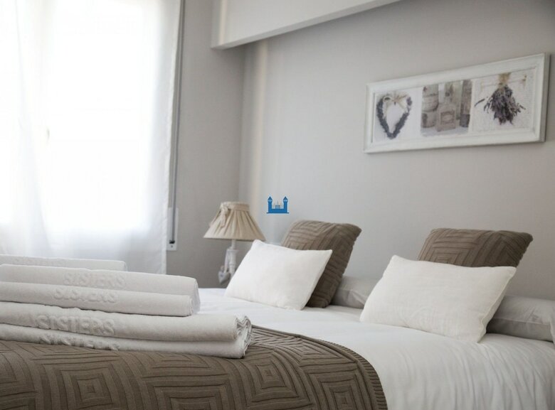Bcn Two Sisters Apartments