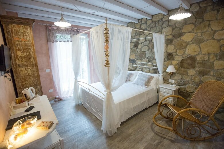La Rocca Maison De Charme
