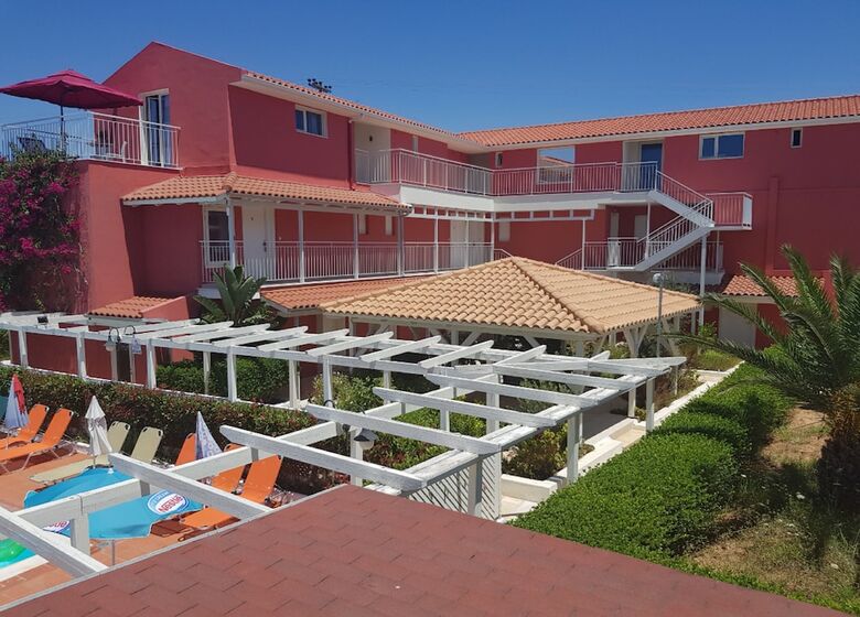 Apartamentos Makris Yialos Suite