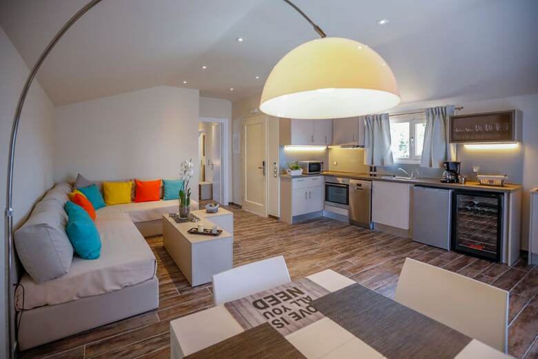 Apartamentos Makris Yialos Suite