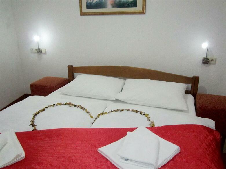 Hotel Motel Deny