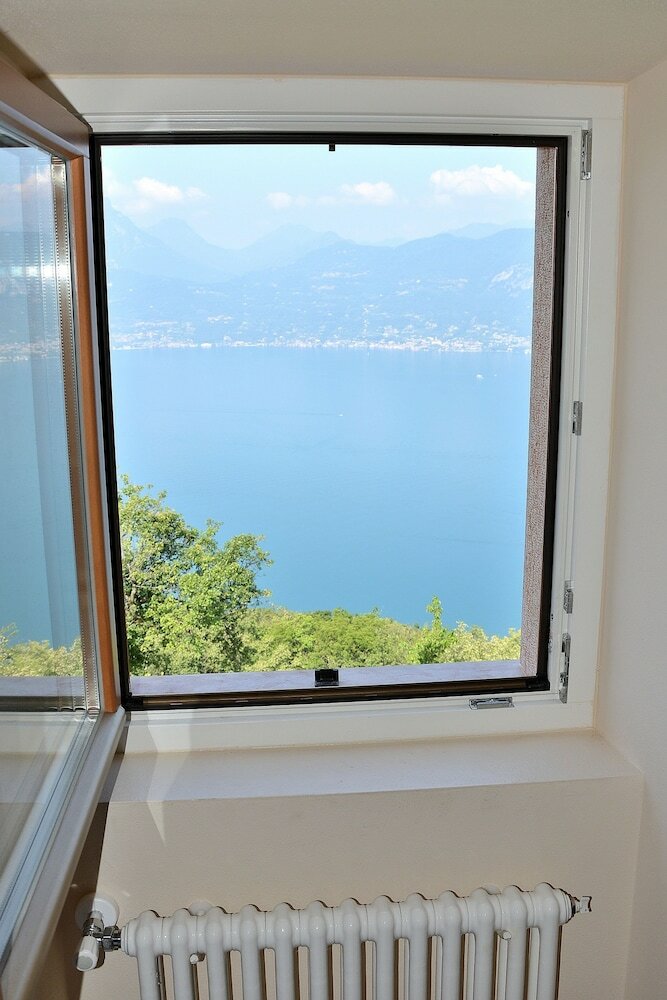 Villa Il Cerro With Lake View