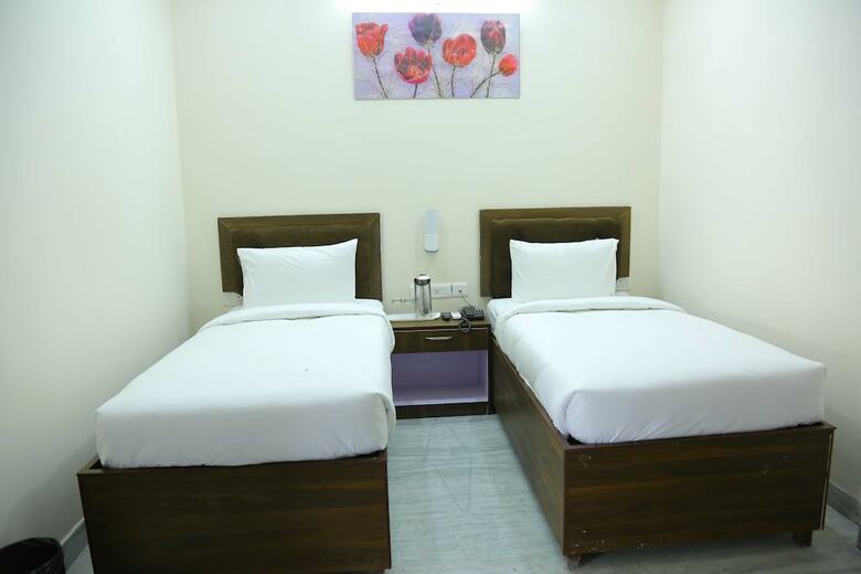 Hotel Lily Bay Prime