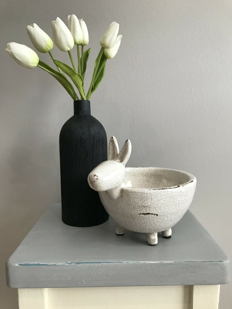 Lavender Cottage - Bright