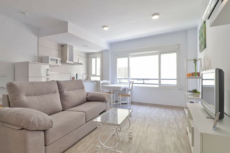 Apartamentos Nice Studio Torre Del Mar Beach