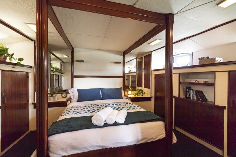 Luxury Boat In Port Forum