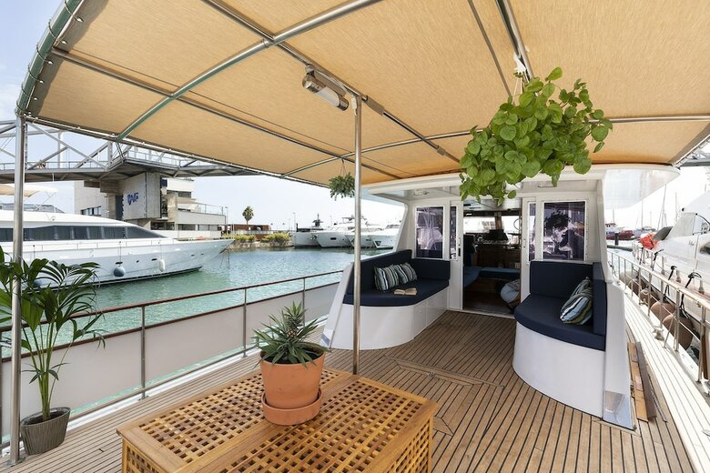 Luxury Boat In Port Forum