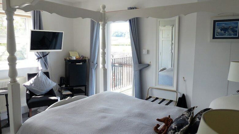 Avalon Lodge Bed And Breakfast