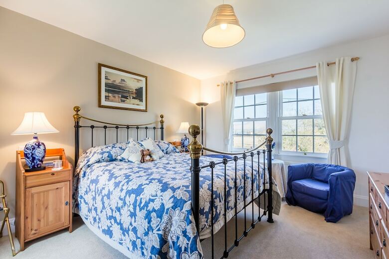 Avalon Lodge Bed And Breakfast