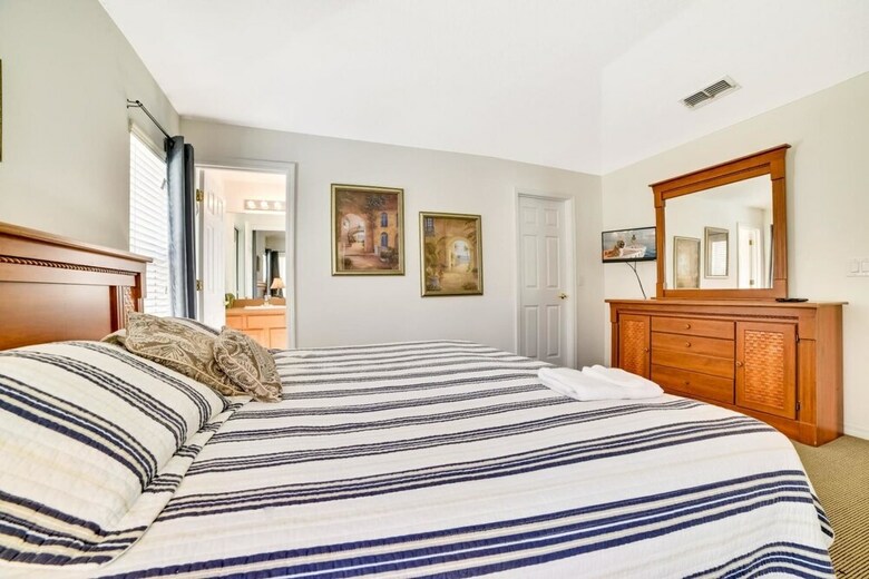 4 Br Pool Home With Spa In Aviana