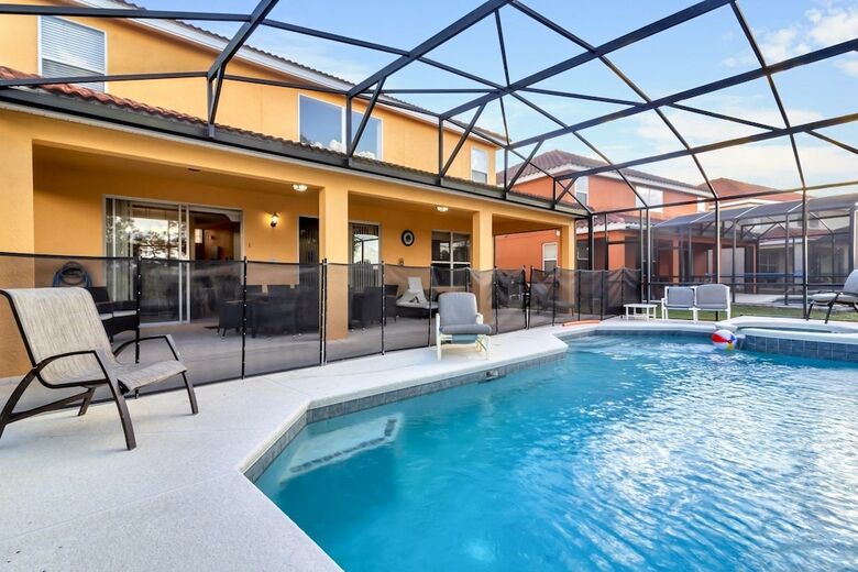 6 Br Pool Home With Spa And Game Room