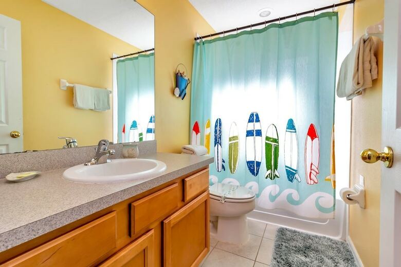 6 Br Pool Home With Spa And Game Room