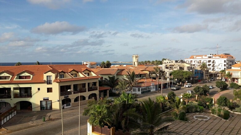 Hotel Halos Casa Resort