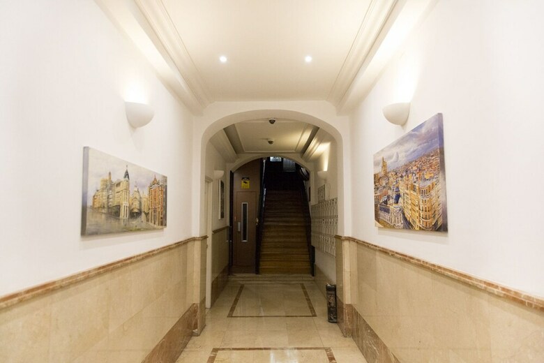Apartamentos Oshun Madrid Puerta Del Sol