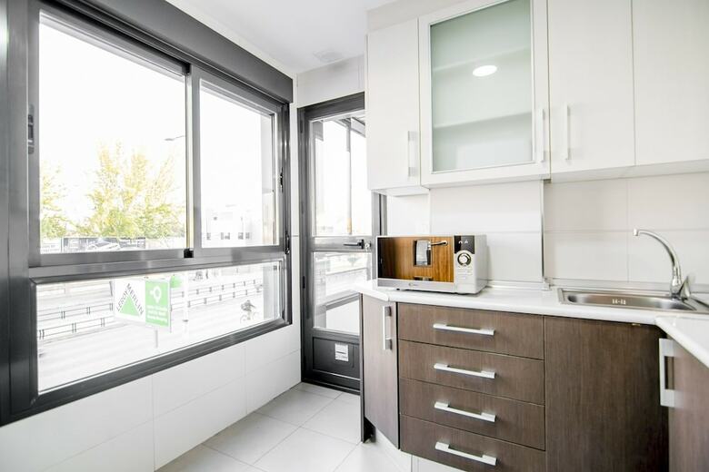 Apartamentos Enjoygranada Lujo Piscina Y Parking