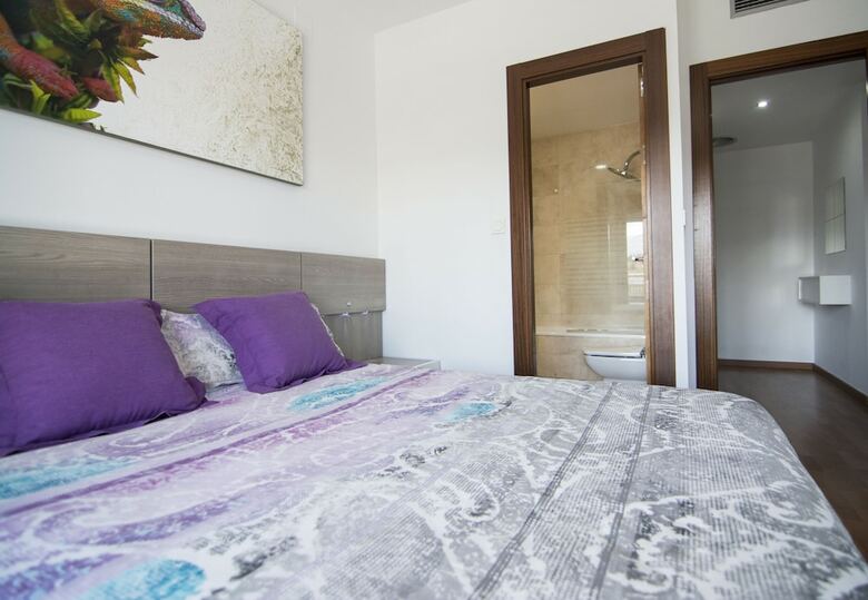 Apartamentos Enjoygranada Lujo Piscina Y Parking
