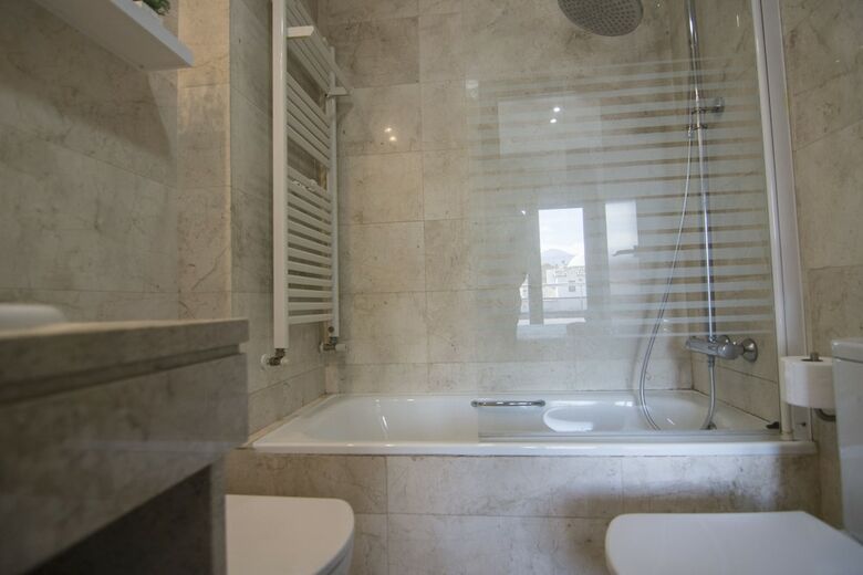 Apartamentos Enjoygranada Lujo Piscina Y Parking