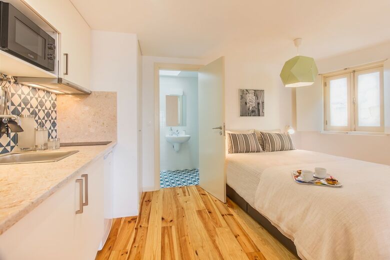 Guest Inn Alfama Iv, Premium Apartments