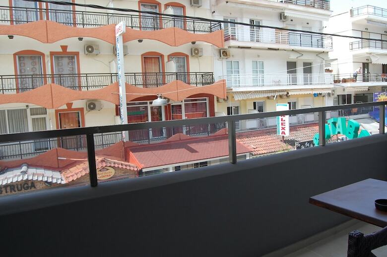 Paralia Beach Boutique Hotel