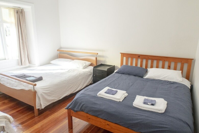 Arent - Serviced House - 14 Dignan St