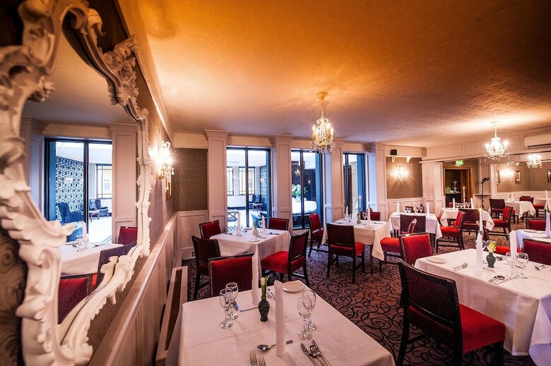 The Devon Inn Hotel
