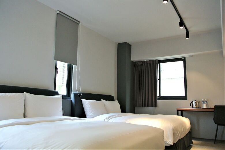 Inn Hotel