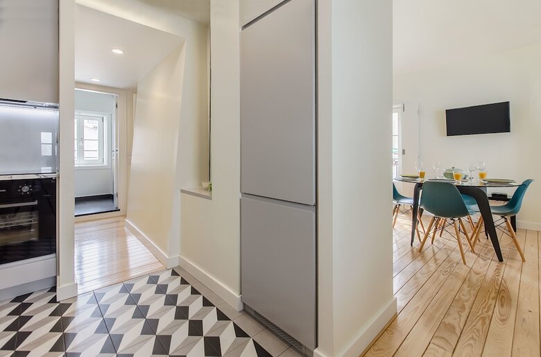 Design Apartment In Typical Alfama