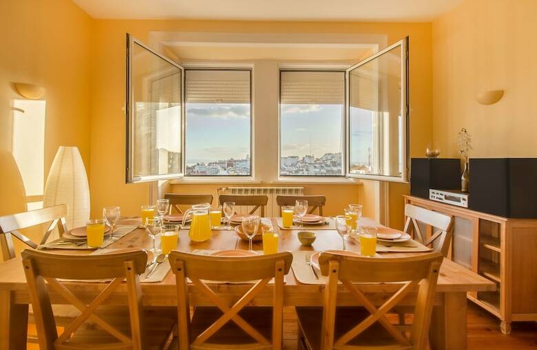 Apartamentos Bright & Beautiful Top Floor Gra�a Flat